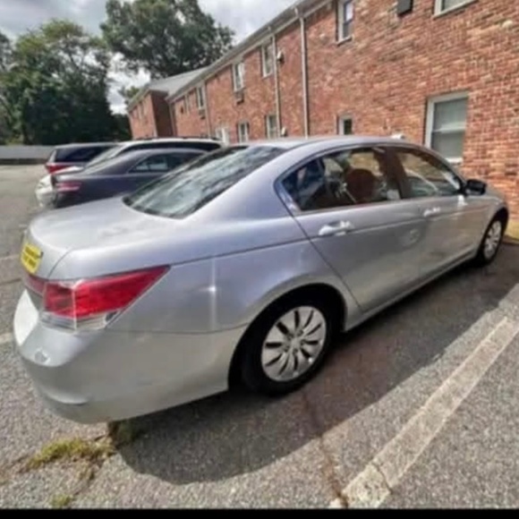 Saling cars - Picture 1 of 10